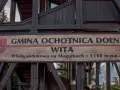 Drewniana wieża widokowa na Magurkach, szlak z Ochotnicy, wita turystów na wysokości 1108 m n.p.m.