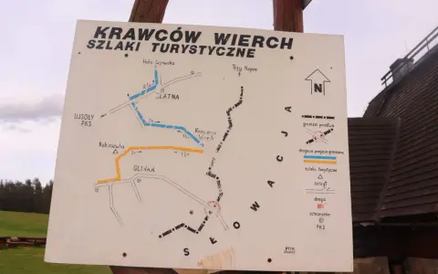 Mapa szlaków turystycznych Krawców Wierch. Wskazuje trasy do Hali Lipowskiej, Trzech Kopców, Glinki i Kubiesówki.